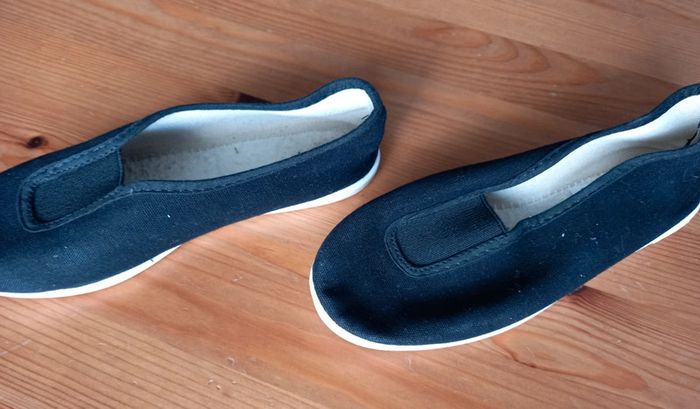 Chaussons taille 30 - photo numéro 3