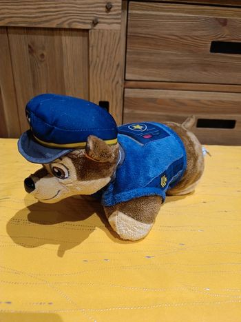 Peluche qui se transforme en coussin Chase