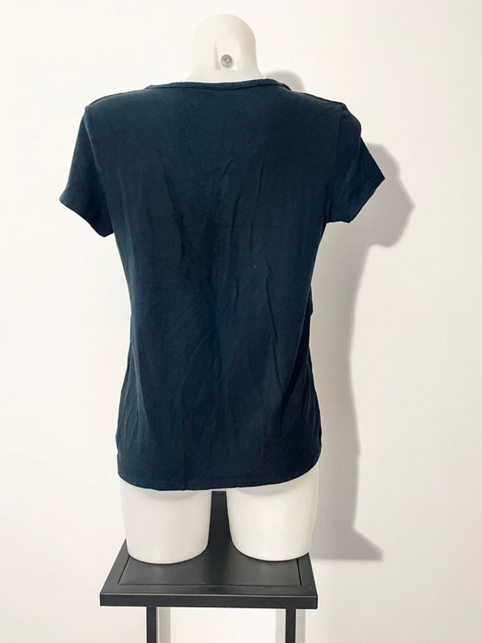 T-shirt noir col V - photo numéro 6