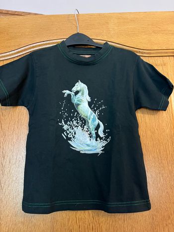 T shirt 5/6 ans  avec cheval