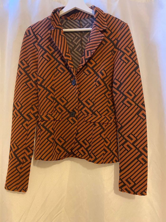 Blazer ajusté orange et noir à motifs géométriques - photo numéro 2