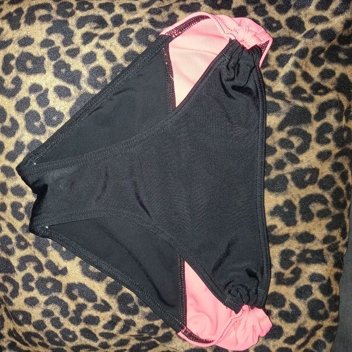 Maillot de bain tricolore 👙 2 pièces Tribord très bon etat 8 ans - photo numéro 8