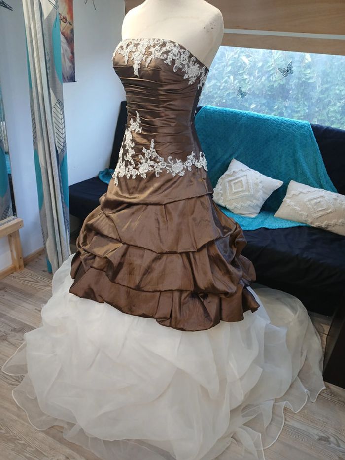 robe de mariée taille 34/36 - photo numéro 8