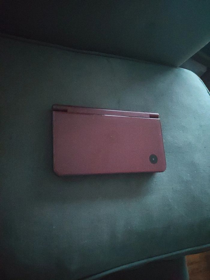 Nintendo ds i xl bordeaux en boite - photo numéro 4