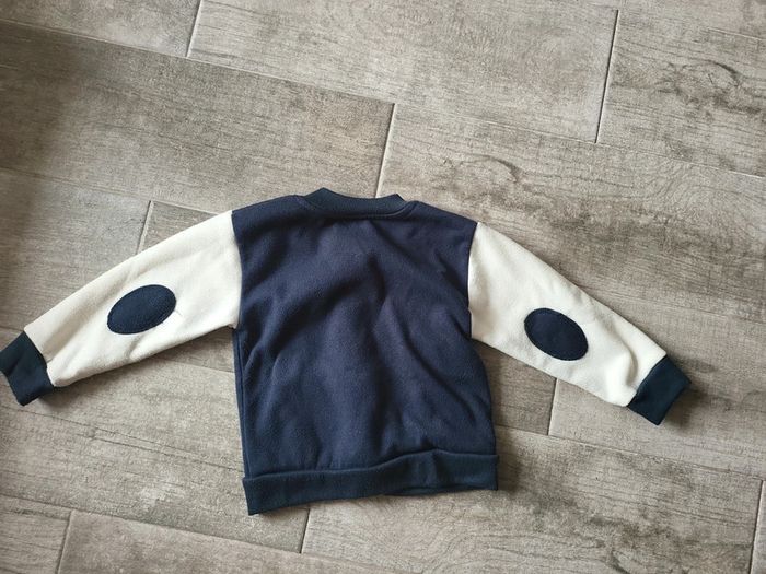 Gilet chaud 18/24 mois en très bon état - photo numéro 2