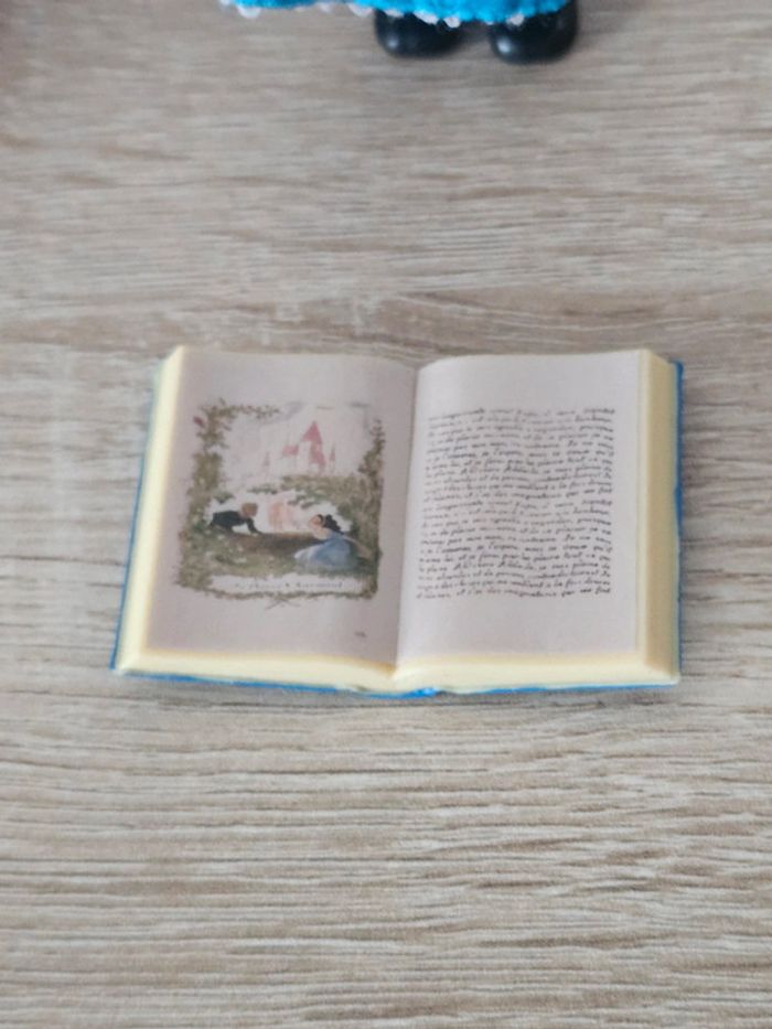 Poupée Little Animator Disney Belle - La Belle et la Bête - Disneyland Paris - photo numéro 4