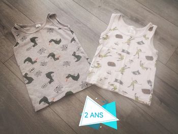Débardeurs taille 2 ans 🔁