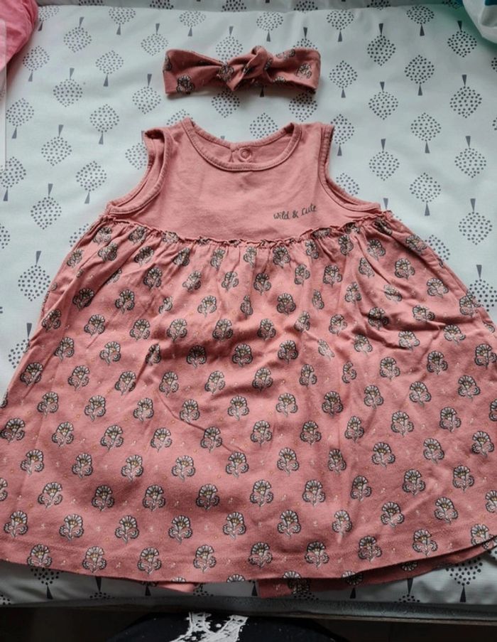 Robe sans manches verbaudet 9 mois