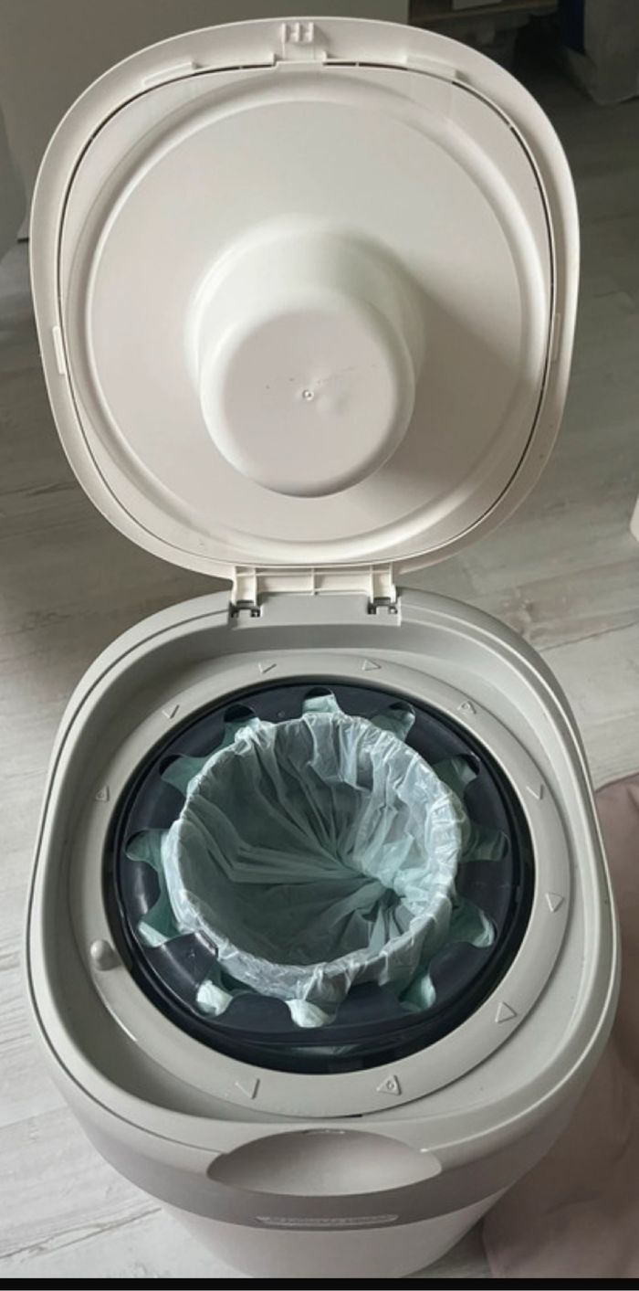 Poubelle à couche - photo numéro 3