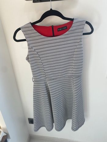 Robe patineuse sans manches taille 36 motif géométrique en TBE 🤍