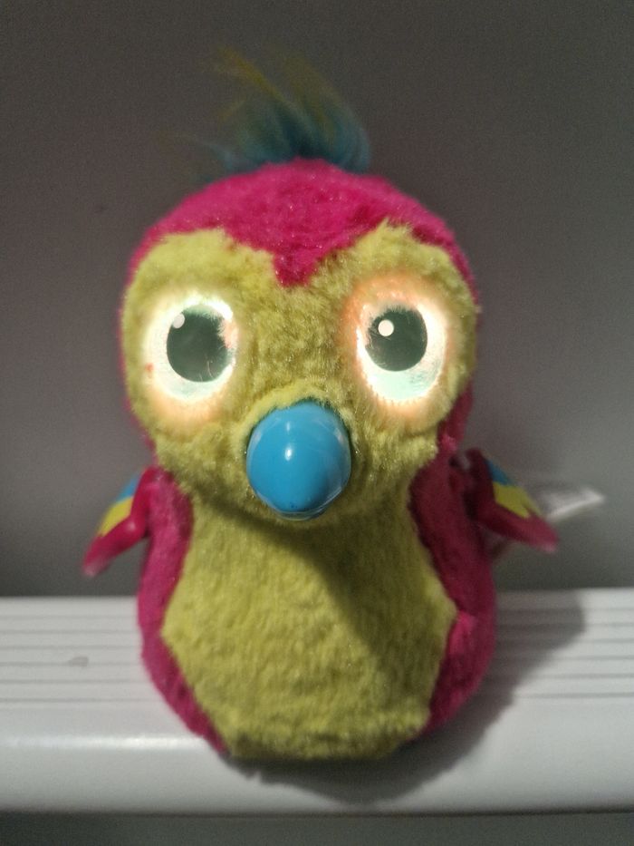 Hatchimals Pengualas peluche rose et jaune - photo numéro 3