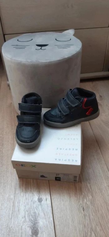 Chaussures geox grise/rouge pointure 27