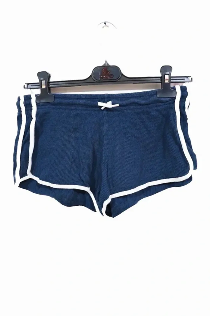 C51 short marine Primark XS