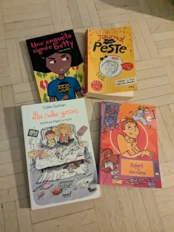 Lot 4 livres ados