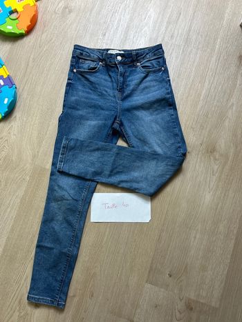 Jean slim taille 40 Primark taille haute