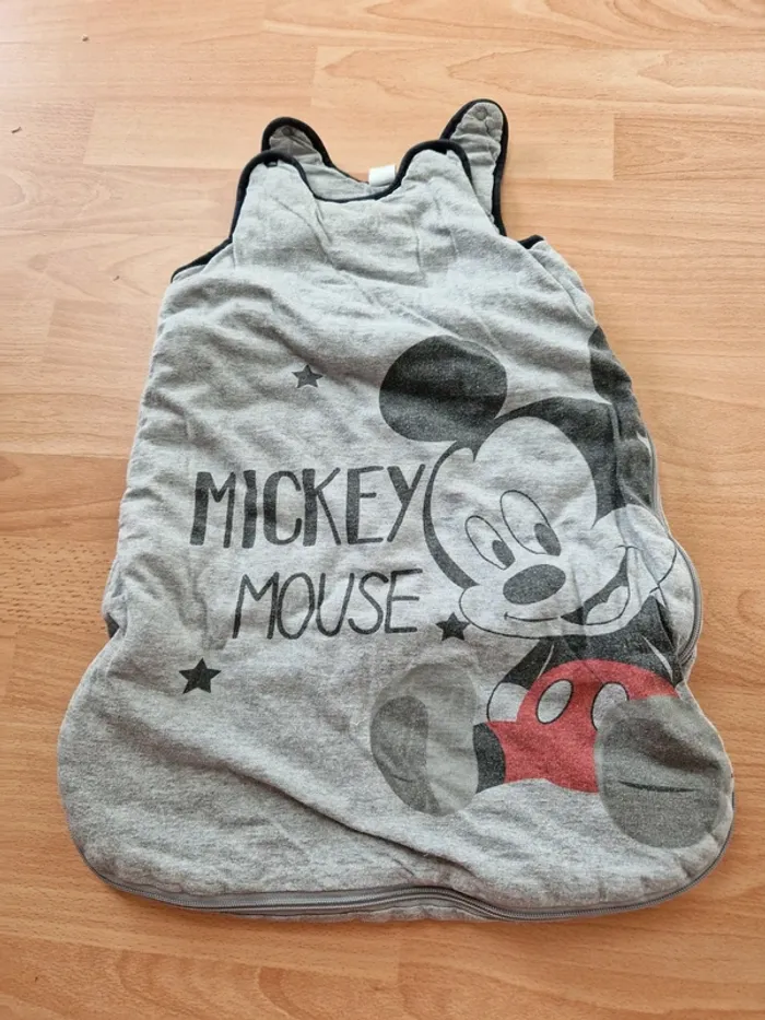 Gigoteuse Mickey