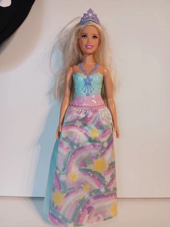 Poupée mattel barbie Dreamtopia Princesse blonde (Année du moule corp 2017 tête 2010)