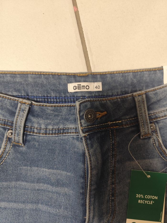 Jean neuf femme . - photo numéro 3