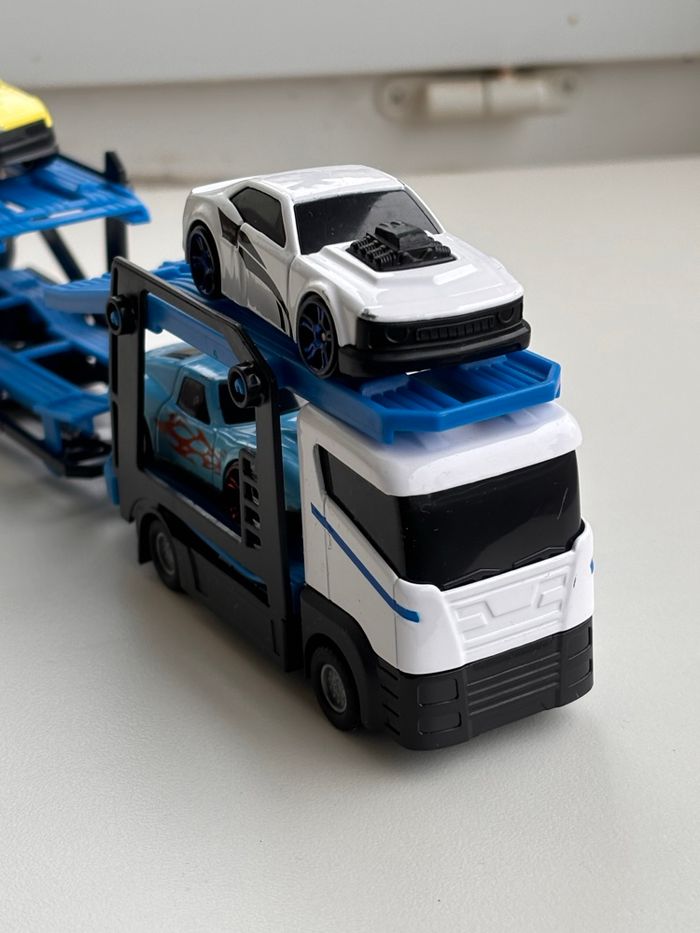 Camion dépanneur - dépanneuse avec véhicules - 3 voitures - photo numéro 2