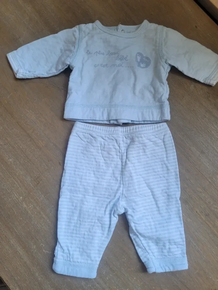 Ensemble 1 mois absorba