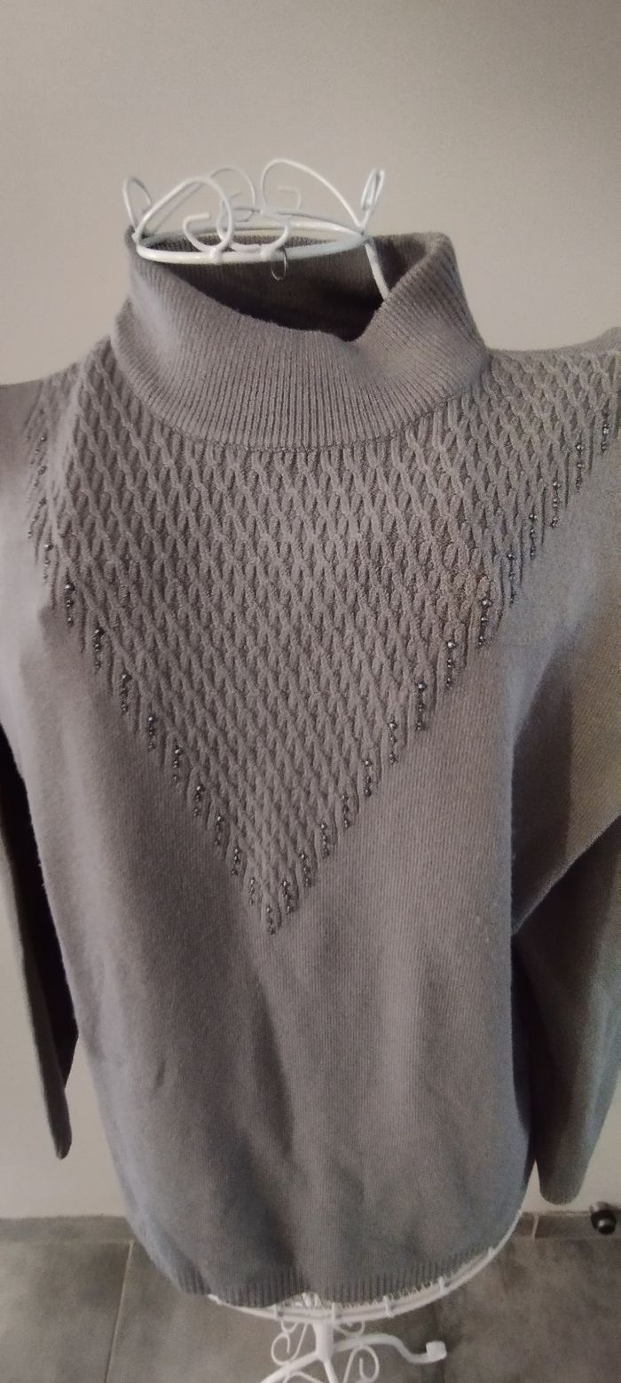 Pull gris - photo numéro 2