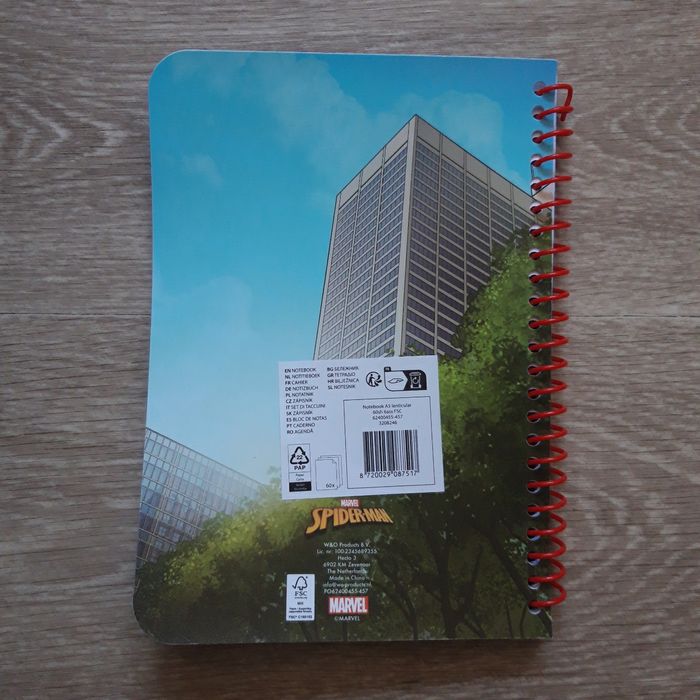 Cahier Spider-man NEUF - photo numéro 2