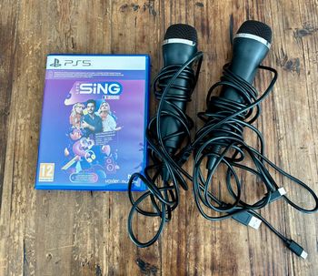 Jeu ps5 let’s sing 2024 avec deux micro