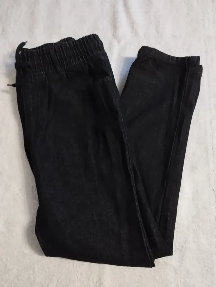 Pantalon Cargo Jeans In Extenso taille 10 ans