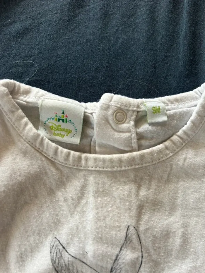 Ensemble Disney taille 9 mois en très bon état - photo numéro 4