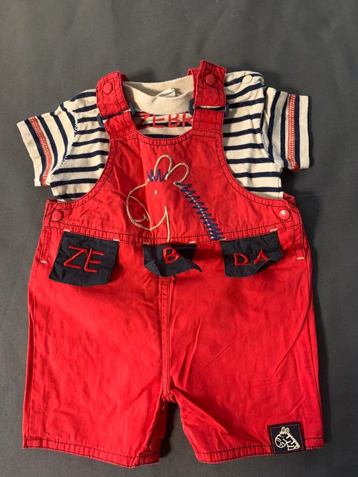 Ensemble Zébra salopette rouge et maillot zébré 1 mois - photo numéro 9