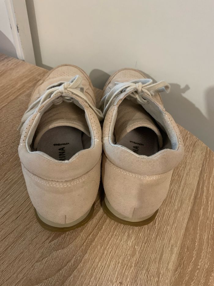 Baskets San Marina pointure 37 - photo numéro 2