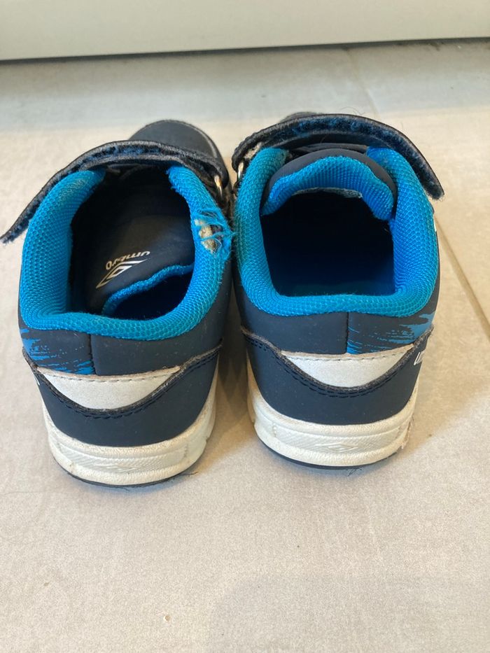 Baskets enfant Umbro T.25 - photo numéro 4