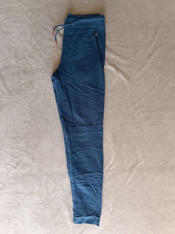 Jogging bleu marine Okaïdi taille 14 ans