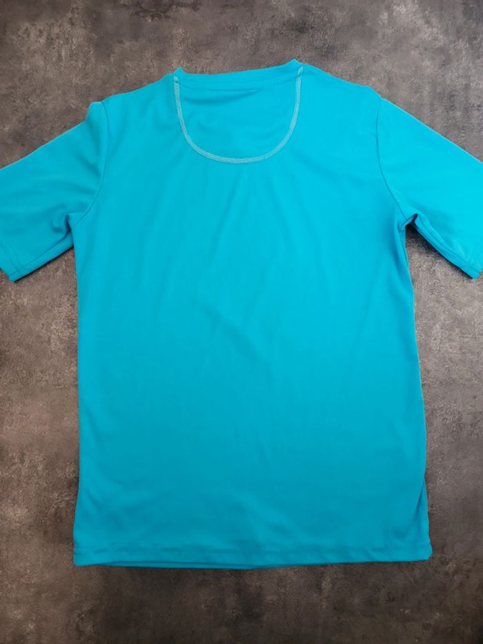 T-shirt anti uv garçon 10-12 ans bon état - photo numéro 7