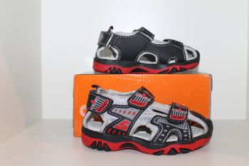 belle sandales nus pieds rouge et noire 25