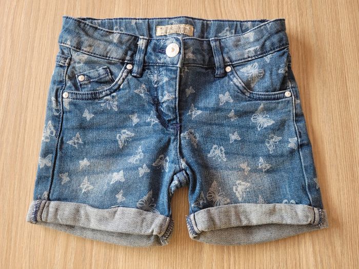 Short 6 ans