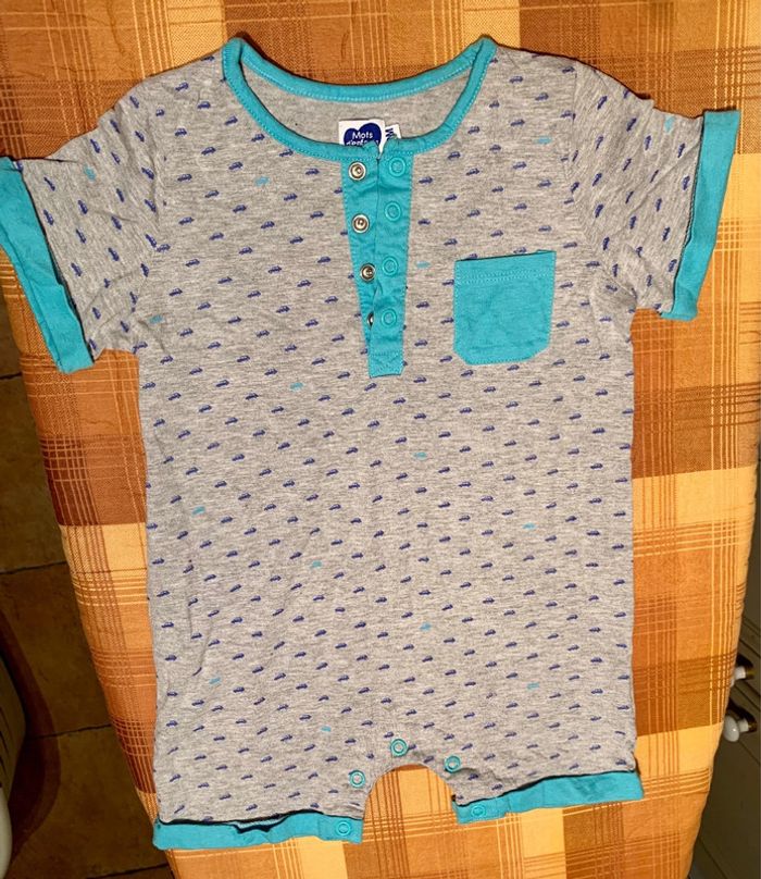Lot vêtements combi short,maillot short et tablier - photo numéro 4