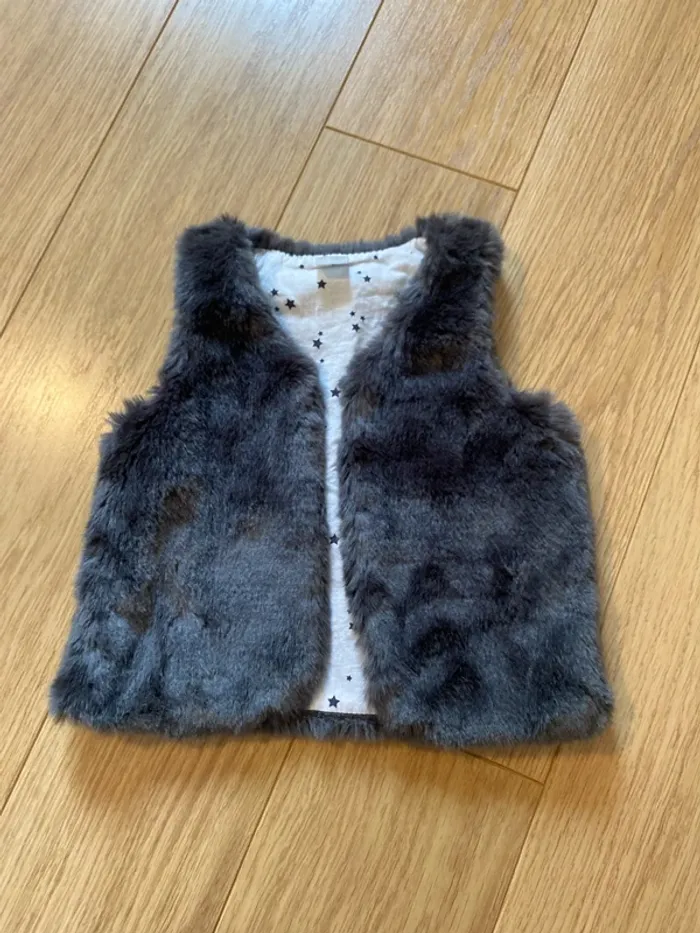 12-18 mois gilet fausse fourrure H&M