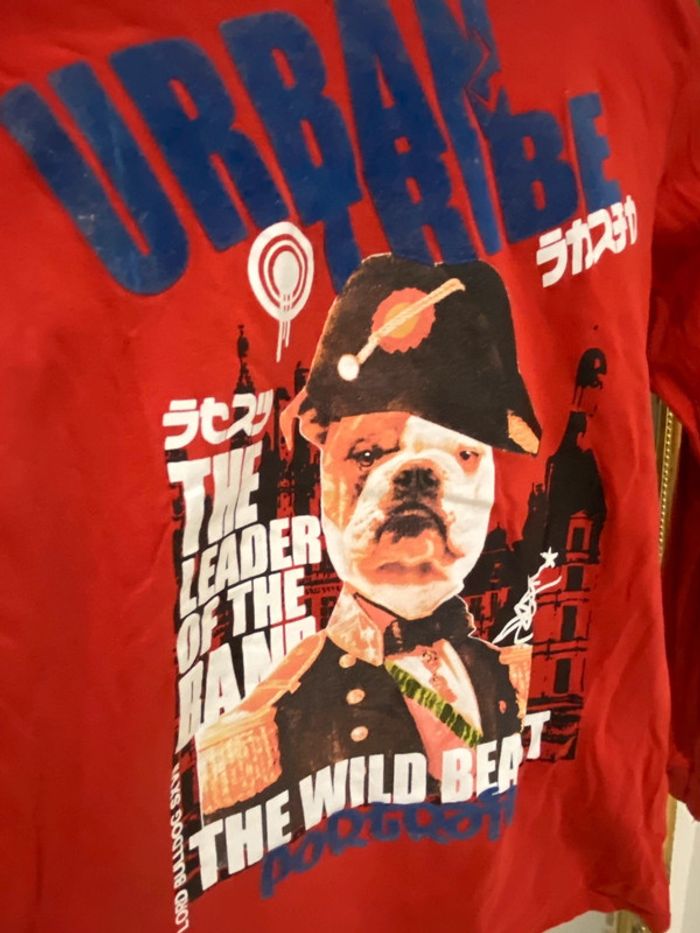 T shirt rouge - photo numéro 3