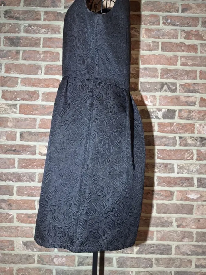 Robe noire motif Molly Bracken Taille 2 -> M / 38 - photo numéro 7