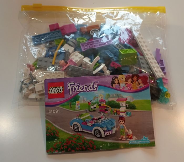 Lego Friends, la décapotable de Mia - photo numéro 3