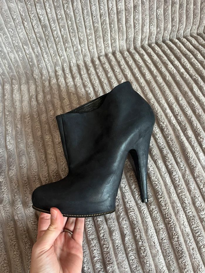 Bottines Givenchy en cuir nubuck noir – Taille 38 - photo numéro 8