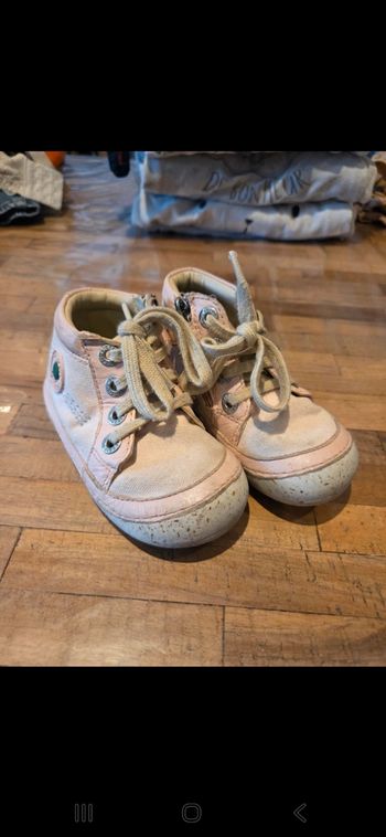 Chaussures rose kickers taille 23