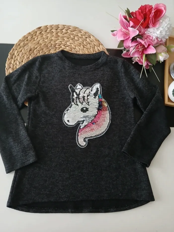Pull hivers licorne C&A Taille 8 ans🌿💝 - photo numéro 8