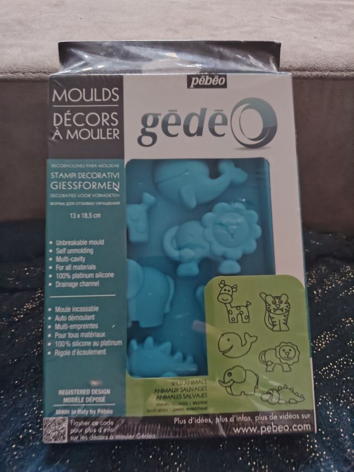 Moule à décors animaux