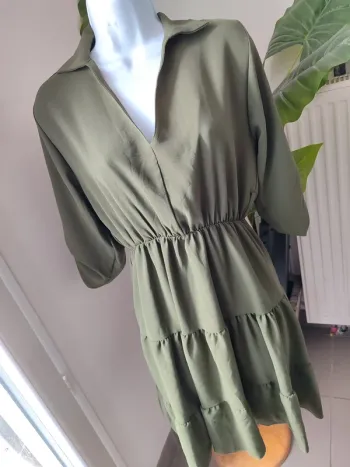 Robe frange col V