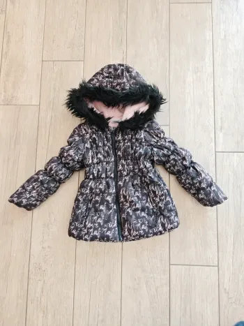 Doudoune Naf-naf taille 3/4 ans