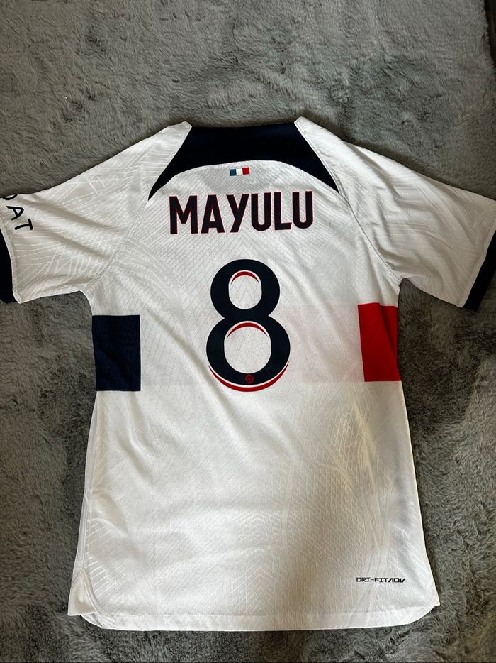 Maillot psg 23/24 Mayulu #8 taille S version player - photo numéro 2