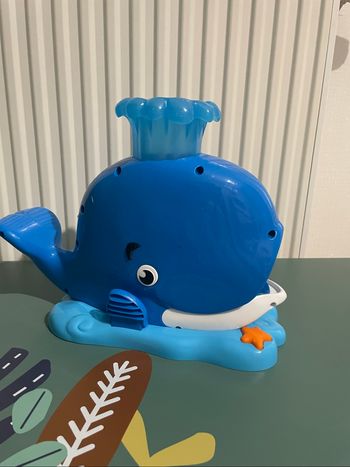 Jouet baleine musicale