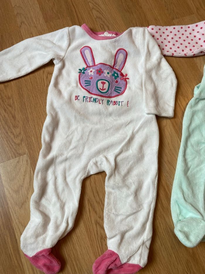 Pyjamas 12 mois - photo numéro 2